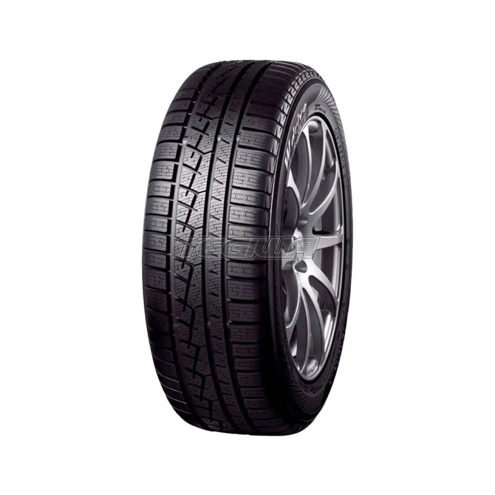 Yokohama Advan V902 Winter Tyre