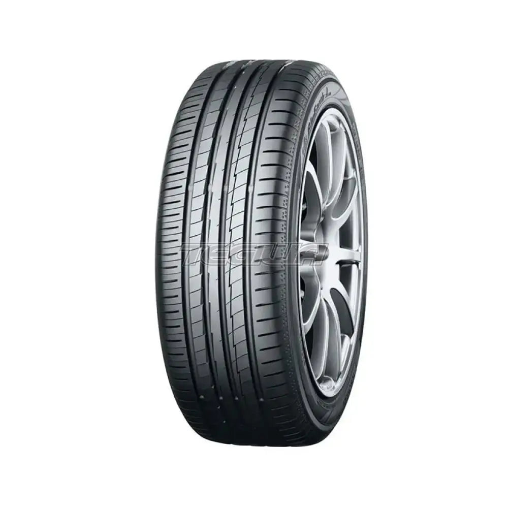 Yokohama BluEarth AE30 Tyre 195/60/17 90H