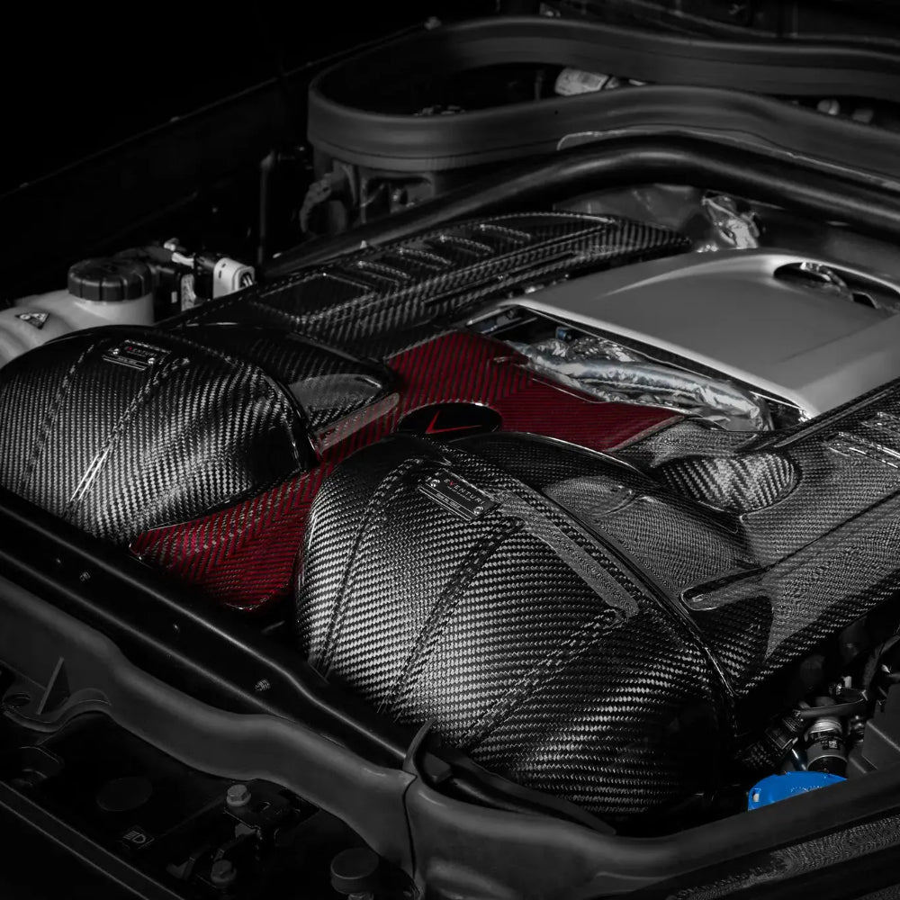 Eventuri Carbon Fibre Intake and Engine Cover Mercedes G63 AMG 25+