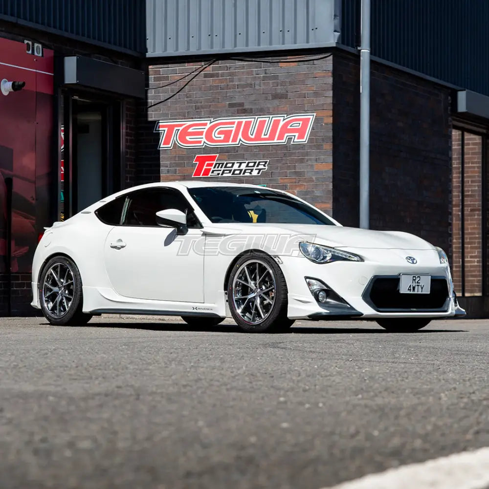 Maverick 905S 2-Piece Alloy Wheel 18x8.5 ET42 5x100 Gunmetal Polished Alloy Wheels