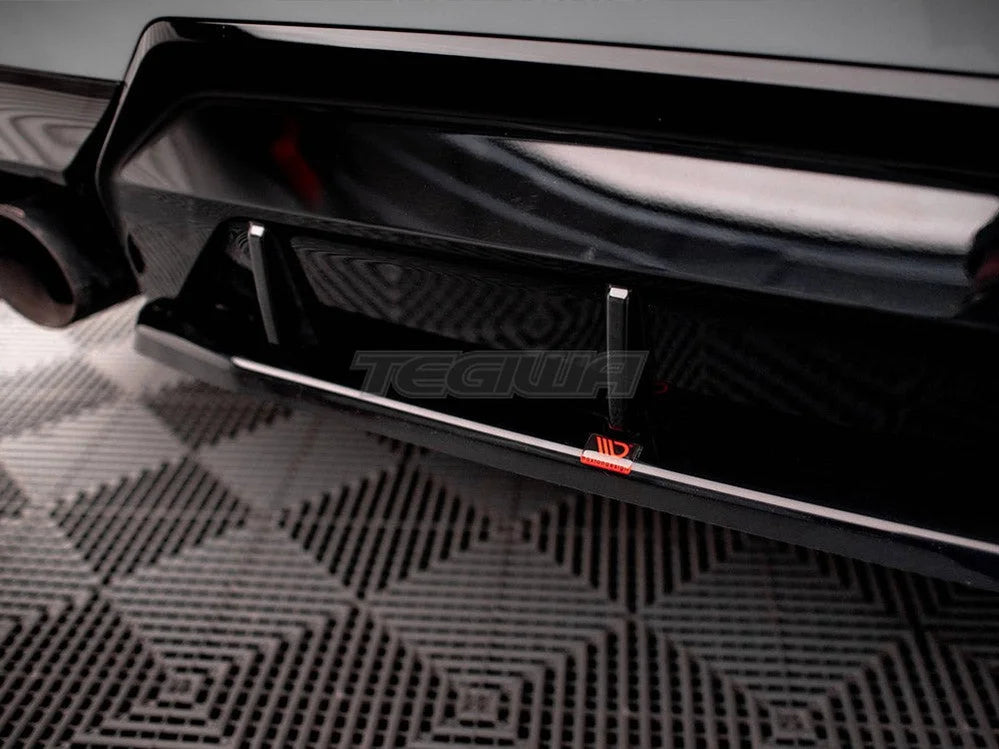 Maxton Design Central Rear Splitter BMW 2-Series Coupe M240i G42