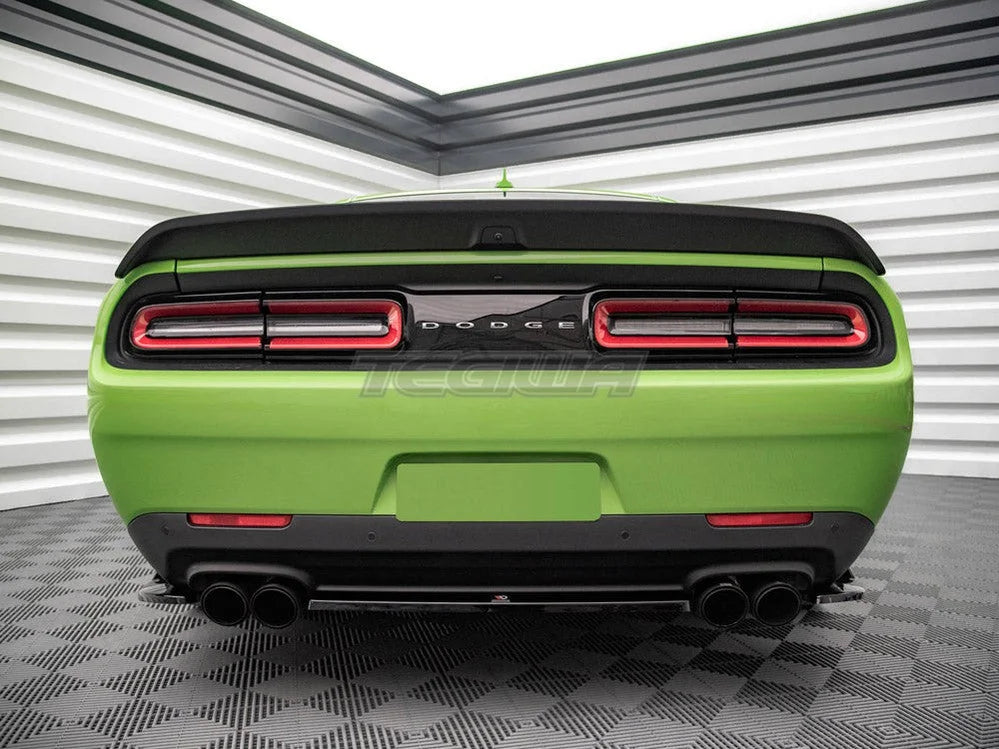 Maxton Design Central Rear Splitter Dodge Challenger SRT Hellcat MK3