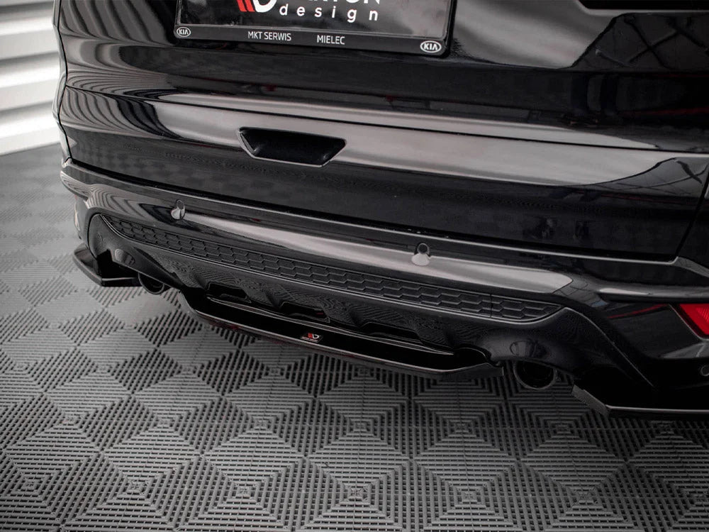 Maxton Design Central Rear Splitter Ford Kuga ST-Line MK2 19-