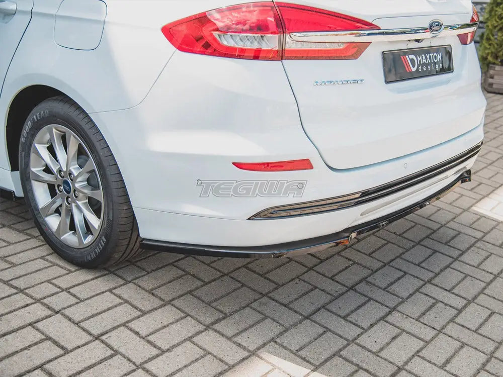 Maxton Design Central Rear Splitter Ford Mondeo Estate Platinum MK5 Facelift 2019-
