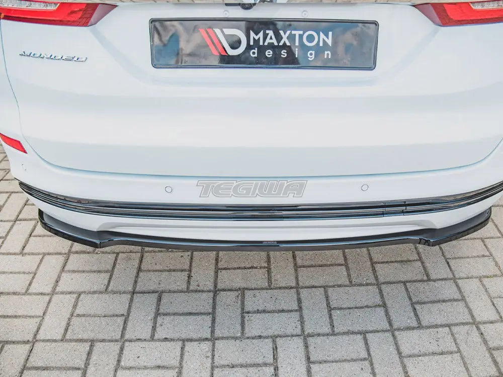 Maxton Design Central Rear Splitter Ford Mondeo Estate Platinum MK5 Facelift 2019-