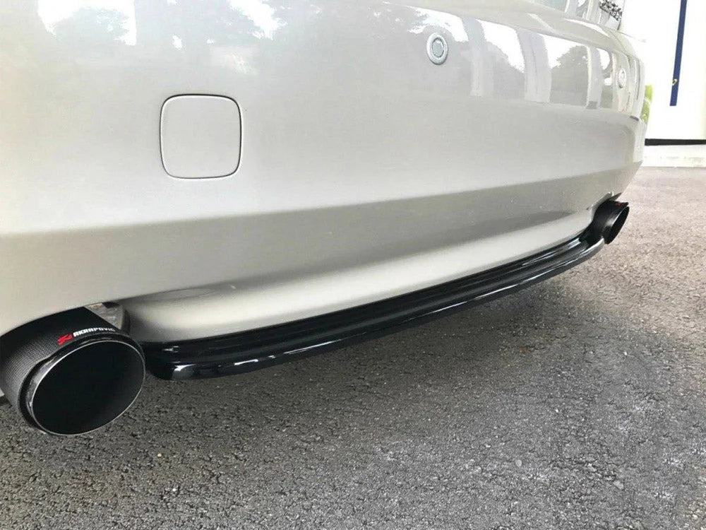 Maxton Design Central Rear Splitter Lexus GS 309 MK3 Facelift Without Vertical Bars