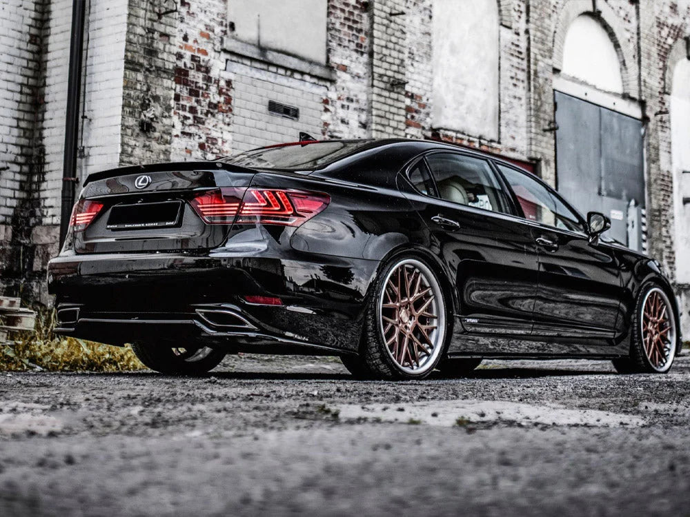 Maxton Design Central Rear Splitter Lexus LS MK4 Facelift 12-17