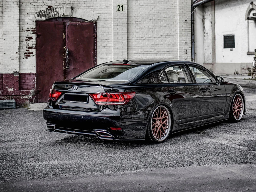 Maxton Design Central Rear Splitter Lexus LS MK4 Facelift 12-17