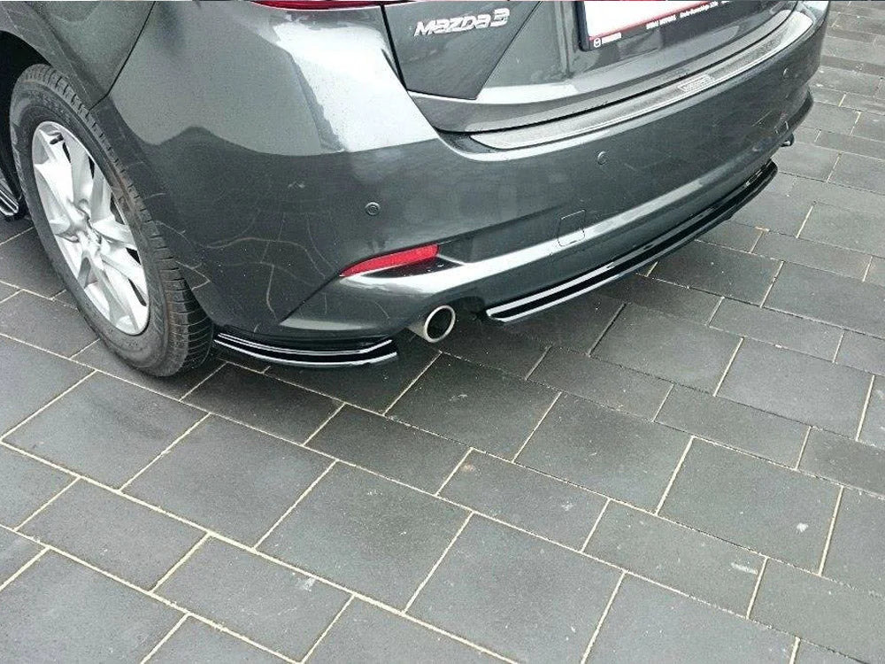 Maxton Design Central Rear Splitter Mazda 3 MK3 Facelift 2017-UP Without Vertical Bars