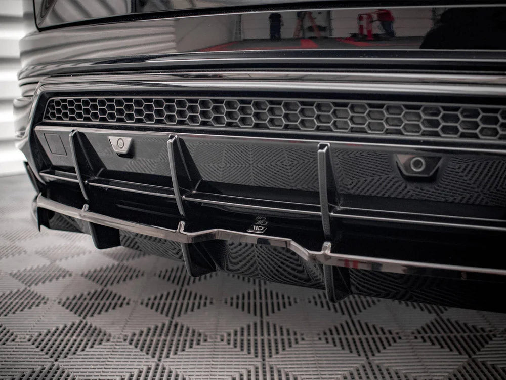 Maxton Design Central Rear Splitter Vertical Bars Lamborghini URUS MK1