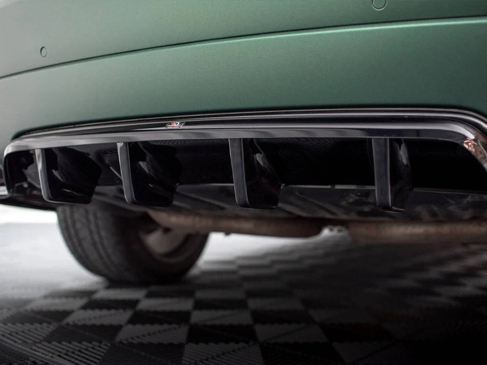 Maxton Design Central Rear Splitter Vertical Bars Maserati Levante Mk1