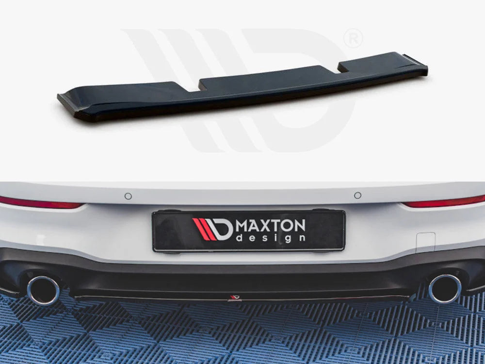 Maxton Design Central Rear Splitter Volkswagen Golf MK8 GTI 2020-