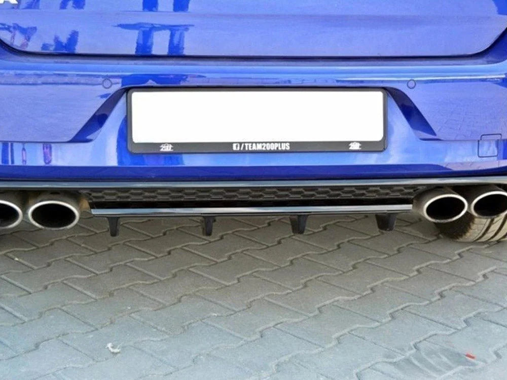Maxton Design Central Rear Splitter Volkswagen Golf VII R Facelift 2017-