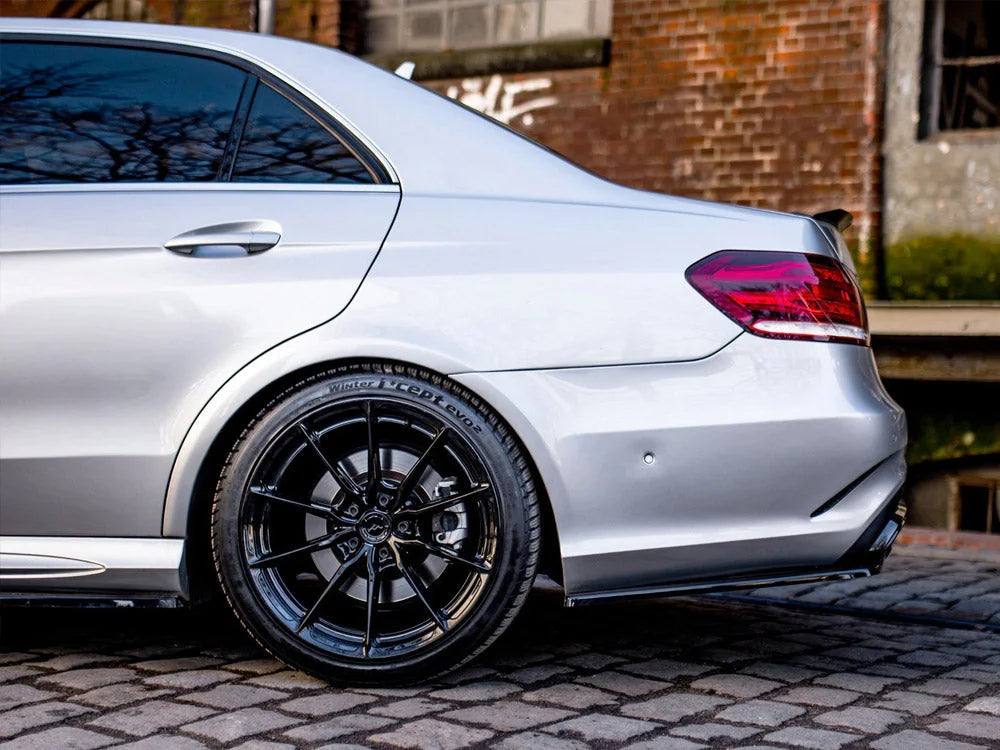 Maxton Design Central Rear Splitter W Vertical Bars Mercedes-benz E63 AMG Sedan W212 Facelift 12-14