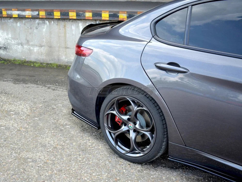 Maxton Design Rear Side Splitters Alfa Romeo Giulia Veloce 15-19