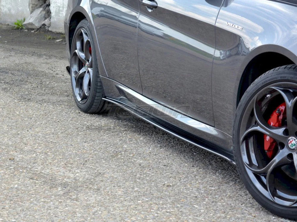 Maxton Design Side Skirts Diffusers Alfa Romeo Giulia Veloce 15-19