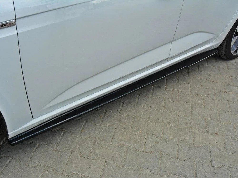 Maxton Design Side Skirts Diffusers Renault Megane MK4 Hatchback 2016-UP