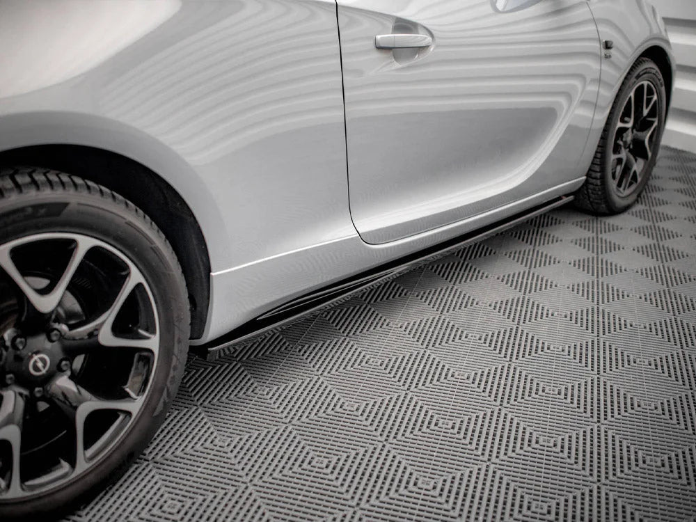 Maxton Design Side Skirts Diffusers Vauxhall Astra GTC VXR-line J 09-18