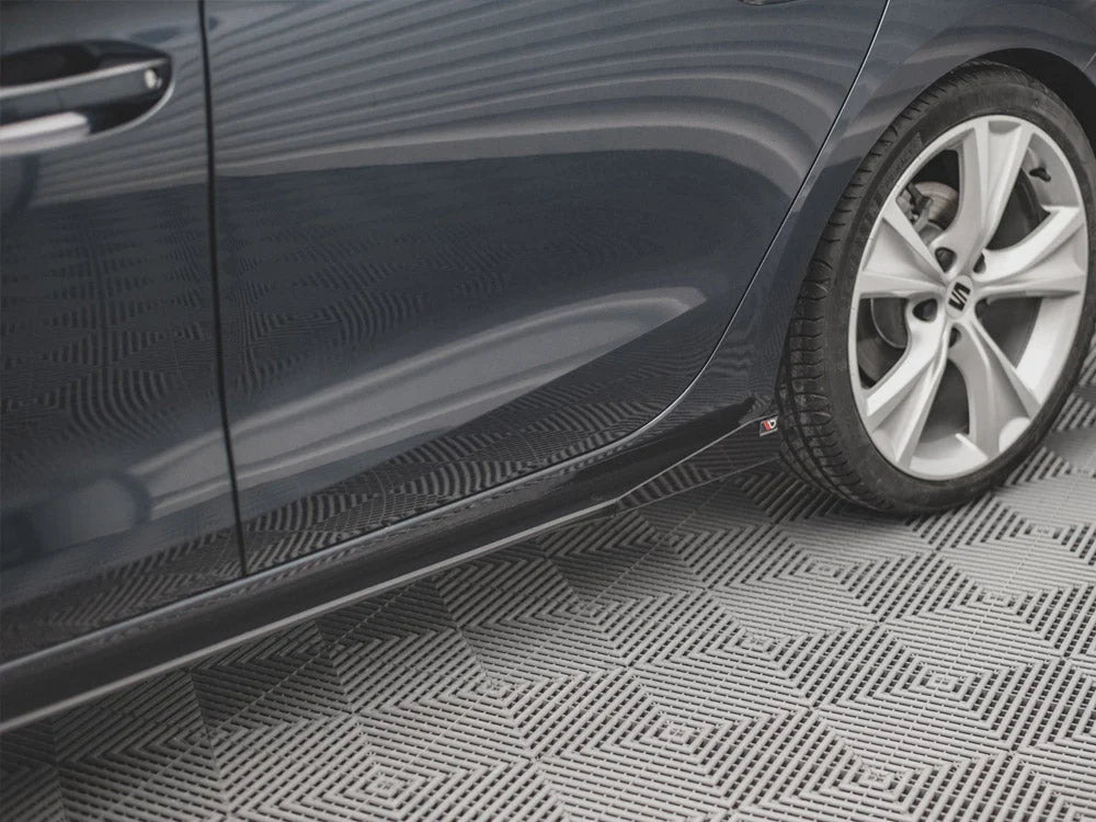 Maxton Design Street PRO Side Skirts Diffusers +flaps Seat Leon FR MK4 2020-